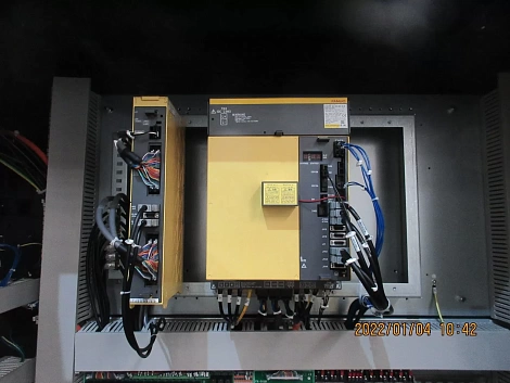 Станки Вертикально-фрезерный обрабатывающий центр с ЧПУ VM-12100B, Solex, Китай