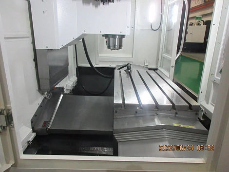 Станки Вертикальный фрезерный обрабатывающий центр с ЧПУ VM1050S, Solex, Китай